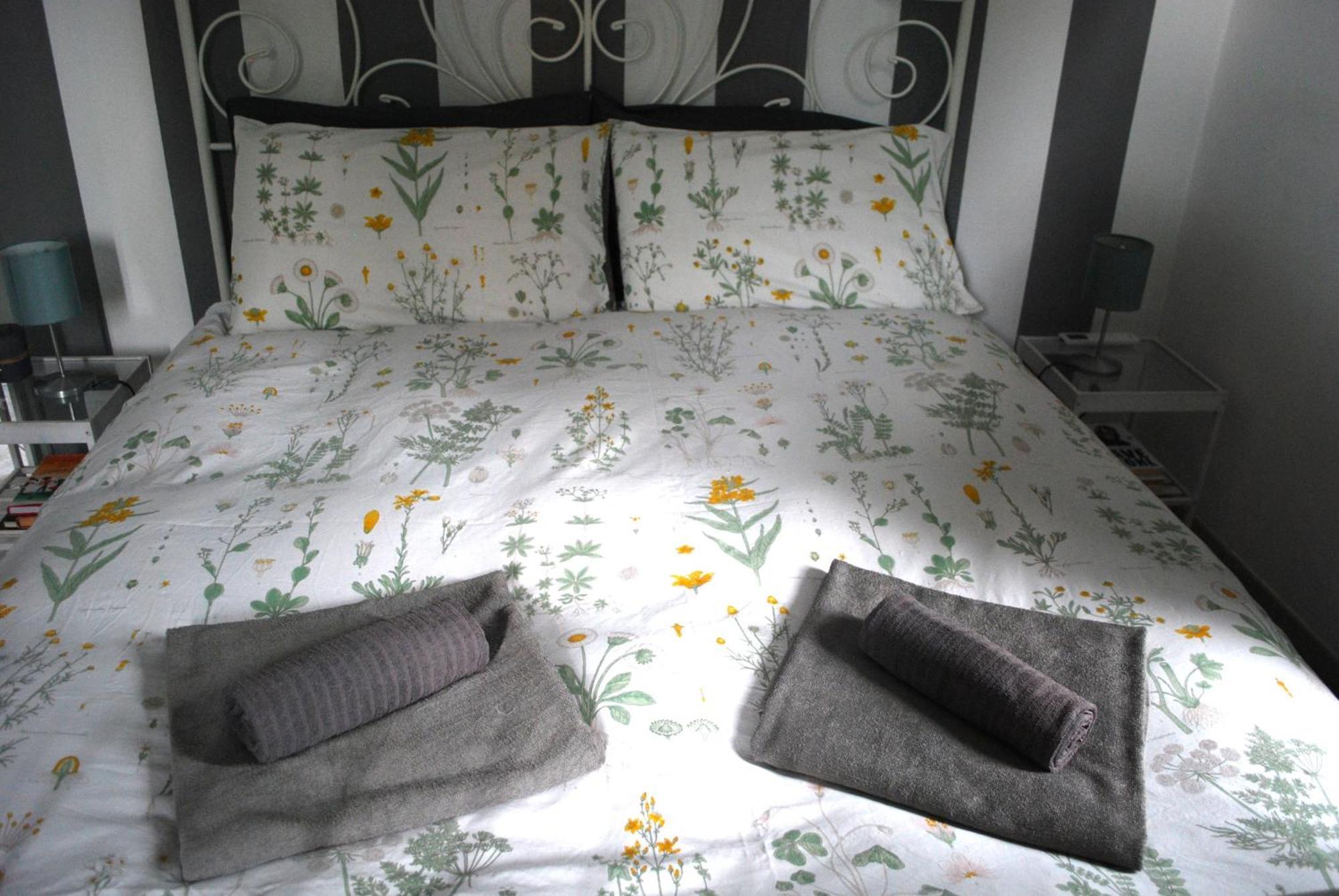 Le Stanze Di Alicam Bed & Breakfast Arona Luaran gambar